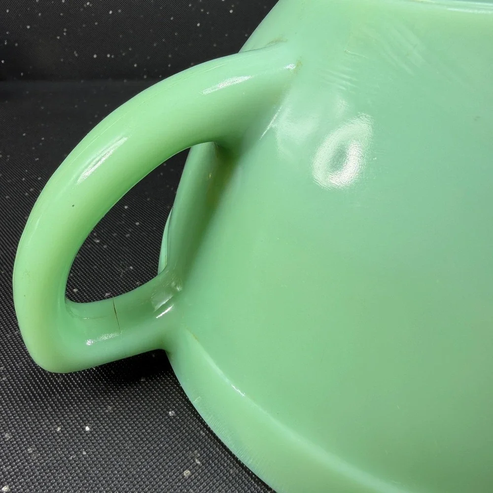 Fire King Jadeite Glass Batter Bowl with Spout and Handle Vintage Green 9in